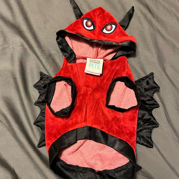 Martha Stewart Red Devil Pet Costume - Picture 2 of 9